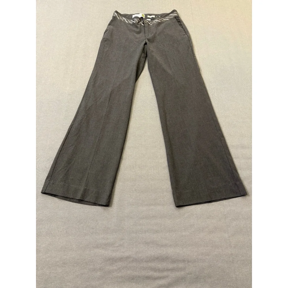Flared Leg Dress Pants Old Navy Gray Size 4 w/Faux Belt Low waist Stretch